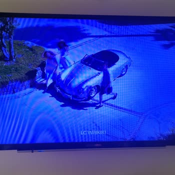 Grundig Televizyonda Uzun Süreli Mavi Ekran Sorunu Ve Aşırı Tamir Tutarı