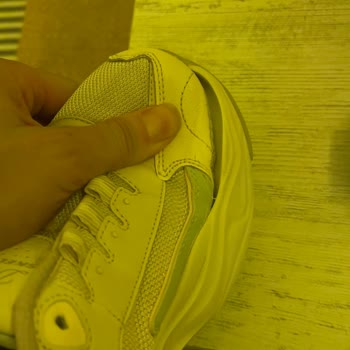 Skechers Kadın Kışlık Spor Ayakkabısının İç Ve Yan Kısımlarındaki Açılma Ve Deformasyon Sorunu