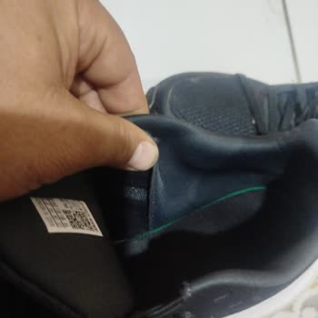 Adidas Erkek Spor Ayakkabısında Hızlı Yırtılma Ve Değişim Reddi