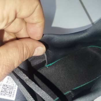 Adidas Erkek Spor Ayakkabısında Hızlı Yırtılma Ve Değişim Reddi