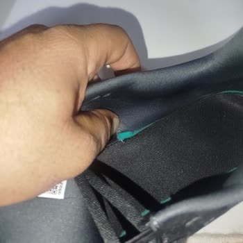 Adidas Erkek Spor Ayakkabısında Hızlı Yırtılma Ve Değişim Reddi