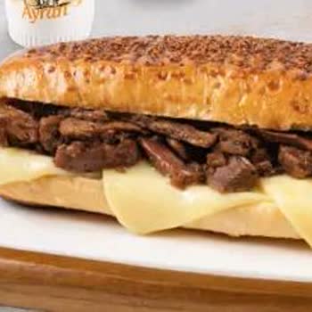 Afişte Tanıtılan Tost İle Gerçek Teslim Edilen Tost Arasındaki Büyük Fark