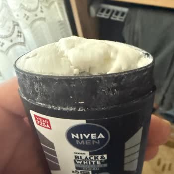 Nivea Black & White Stick Deodorant Ürünün Bozulması Ve İade Talebi