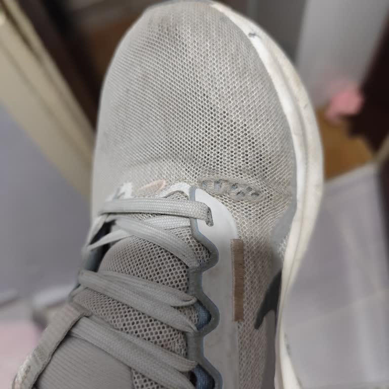 Nike Ayakkabımda Bağcık İpliği 5 Ayda Çöktü Mağaza Kullanıcı Hatası Dedi Ve Değişim Talep Ediyorum