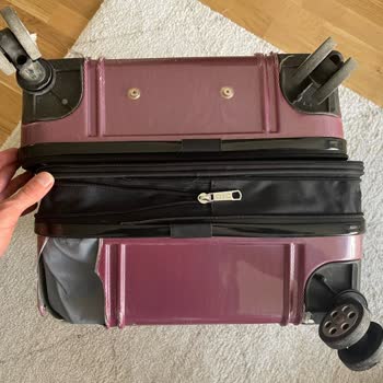 Damaged Baggage By Pegasus, No Answer From Support!