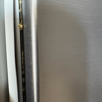 Arçelik Buzdolabının Kapı Lastiği Arızası Ve Yetersiz Servis Şikayeti