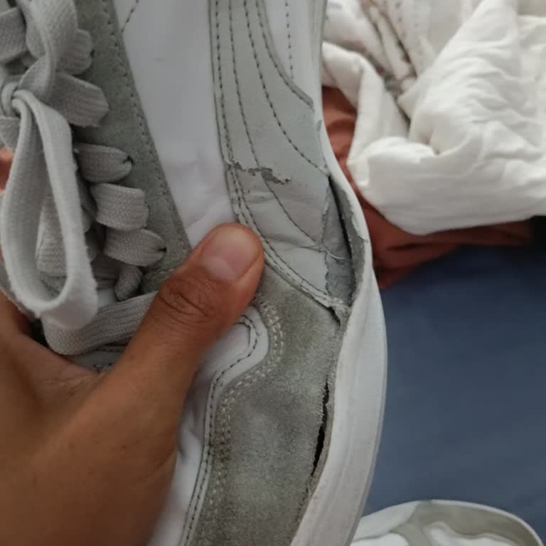Ayakkabının Tabanı Ve Yanları Açıldı, Mağaza Kullanıcı Hatası Dedi, İade Reddedildi