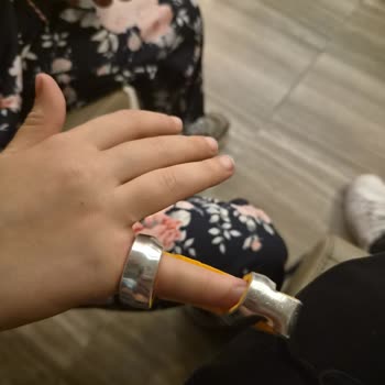 Güven Hastanesi Kızımın Kırık Parmağı 1,5 Saat Muayene Edilmedi