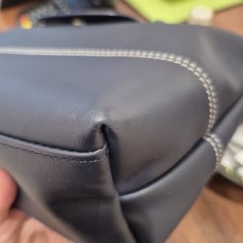 Longchamp Çantasının Uzun Süre Bekletilip Yetersiz Onarılması