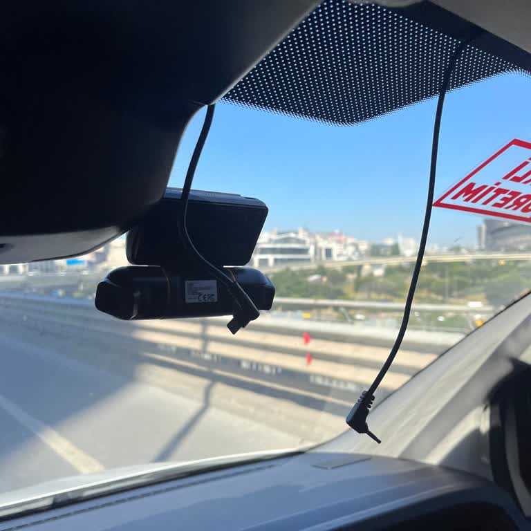 Ford Custom Araçta Yetkisiz Kamera Sökülmesi Ve Bilgilendirme Eksikliği