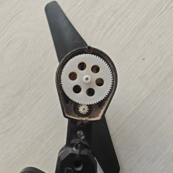 Corby Drone Dişlisinin Sıyrılması Ve Uçuş Sorunu
