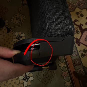 Hawk Gaming'de Kırık Plastik Parçalı Koltuk Teslimatı Ve İlgisiz Müşteri Hizmeti