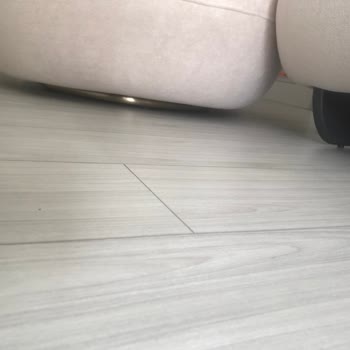 Viev Corner Mobilya’da Renk Hatası Olan Köşe Takımının Ayakları İki Aylık Beklemede Değiştirilmedi