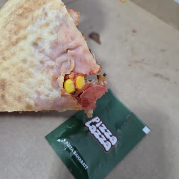 Geç Teslim Ve Soğuk Çiğ Pizza İçin Tam İade