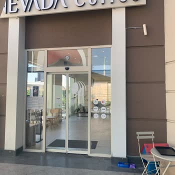 Nevada Coffee ArenaPark Şubesinde Cheesecake’da Cam Parçası Görülmesi