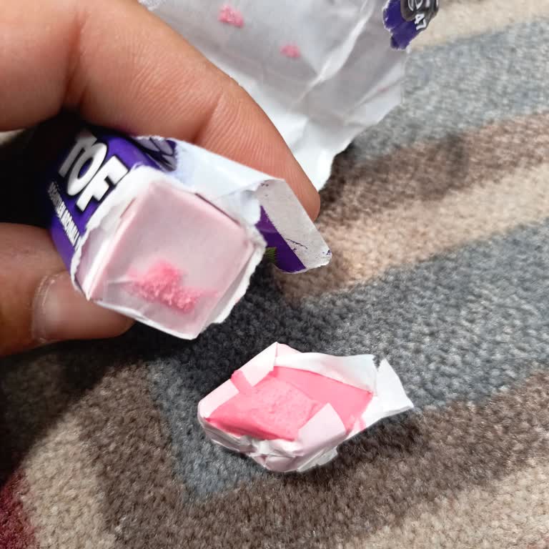 Ambalajlama Hatası Şekerlerin Yapışmasına Ve Tüketilemez Olmasına Neden Oldu
