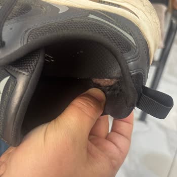 Boyner Skechers Ayakkabısının Kısa Sürede İç Sökülmesi ve Mağazanın Ret Kararına İtiraz