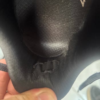 Boyner Skechers Ayakkabısının Kısa Sürede İç Sökülmesi ve Mağazanın Ret Kararına İtiraz