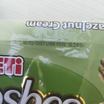 Migros Karabağlar Şubesinde Küflü Ve Bozulmuş Gofret Şikayeti