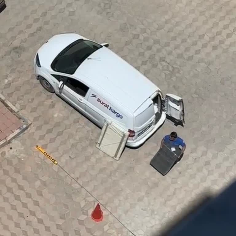 Sağlık Durumu Olan Müşteriye Ağır Kargonun Kapıya Getirilmemesi Ve Saygısız Tutum