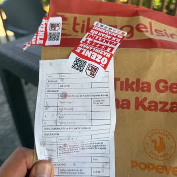Büyük Menü Ücreti Ödeyen Müşteriye Standart Paket Gönderildi
