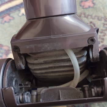 Dyson Süpürge Başlıklarının Tekrarlayan Kırılması Ve Garanti Reddi