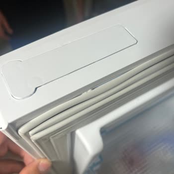 Beko Buzdolabı Kapak Hasarı Ve Özensiz Kurulum Şikayeti