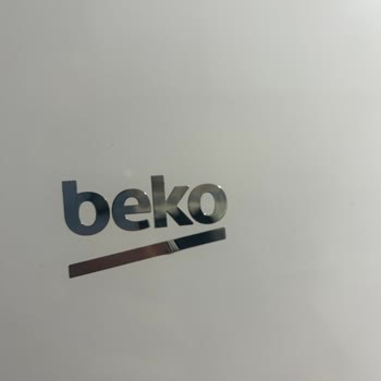 Beko Buzdolabı Kapak Hasarı Ve Özensiz Kurulum Şikayeti