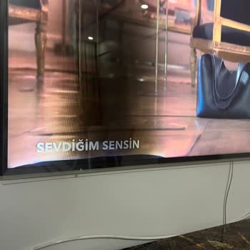 Samsung TV'de Tekrarlanan LED Aşırı Isınma Arızası Ve Değişim Talebi