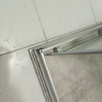 Evim Dekor'da Hatalı Montaj Ve Faturasız Ödeme Sonrası Müşteri Mağduriyeti