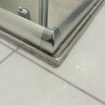 Evim Dekor'da Hatalı Montaj Ve Faturasız Ödeme Sonrası Müşteri Mağduriyeti