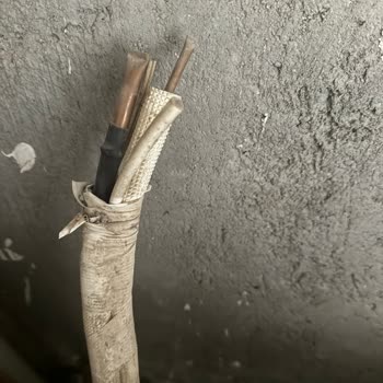 Daikin Klimanın Montajı Sırasında Boru Ve Duvar Kağıdı Zararları, Hizmet Eksikliği