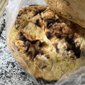 Küflü Ekmek Sorunu İçin Ücret İadesi Ve Özür Talebi