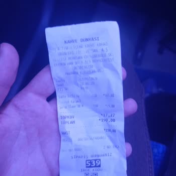 Kahve Dünyası’nda Bayat Soğuk Kahve Ve Umursamaz Çalışan Tutumu