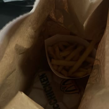McDonald's FIFA Dünya Kupası Menüsünde Yanlış Boyut Ve Eksik Bardak