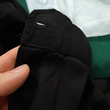 Defolu Ve Kullanılmış Görünen Gömlek İçin Hemen Değişim Veya İade Talebi