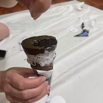 Cornetto Oreo Dondurmasında Saç Çıktı Hijyen İhlali