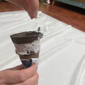 Cornetto Oreo Dondurmasında Saç Çıktı Hijyen İhlali