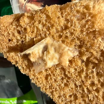 Dardanel Tavuk Salata Sandviçinde Ambalaj Parçası Ve Mide Bulantısı
