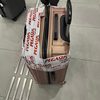 Kırık Bavul Ve İlgisiz Müşteri Hizmeti: Pegasus Uçuşunda Hayal Kırıklığı
