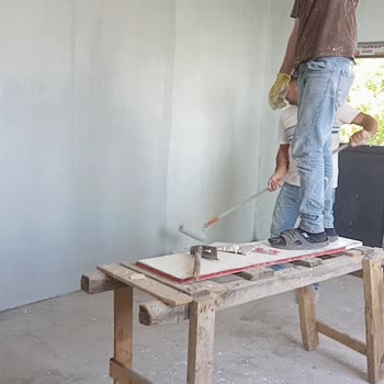 Fawori Andezit 75 Boya Renk Hatası: Gri Beklerken Duvarlar Maviye Döndü