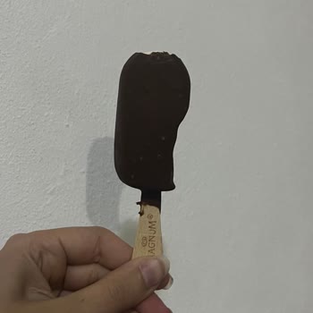 Migros Magnum Mini Dondurmasının Yarım Dolu Gelmesi