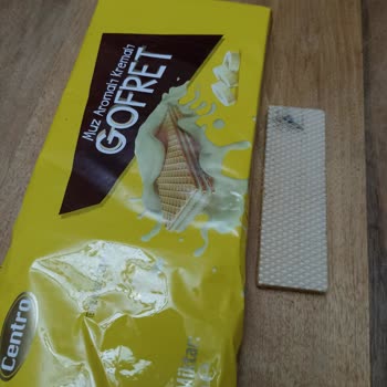 BİM Muz Aromalı Gofretten Yabancı Cisim Çıktı, Sağlık Endişesi Ve Güven Sarsıntısı