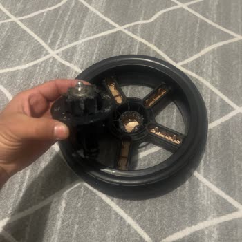 Kırılan Arka Tekerlek Ve Cevapsız Amazon Müşteri Hizmeti