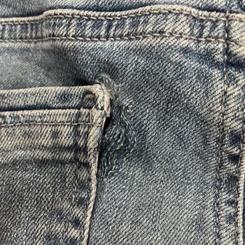 Mavi Jake Pantolonunun Kısa Sürede Yırtılması Kalite Şikayeti