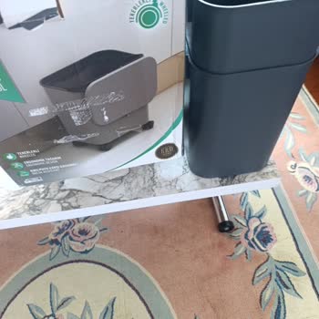 Yanıltıcı Reklam Ve Eksik Parçalı Çöp Kovası Teslimatı