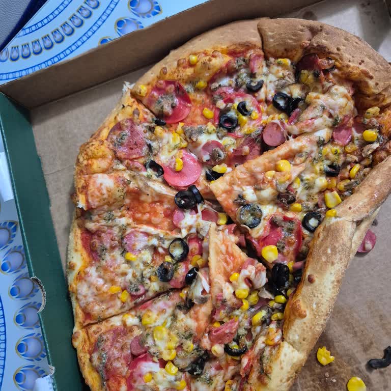 Katlanmış Ve Özensiz Pizza İçin Ücret İadesi Reddedildi