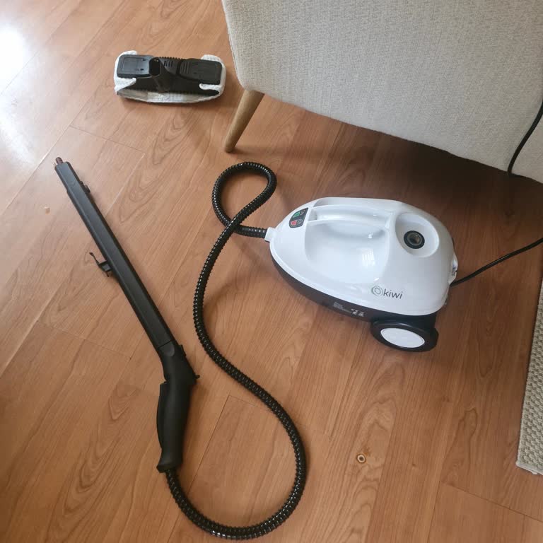 Buharlı Temizleyicide Plastik Parçalar Dökülüyor Ve Hortum Kaçırıyor, İade Talep Ediyorum