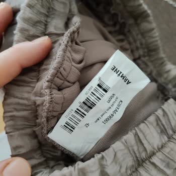 Üçlü Takımda Kumaş Yırtılması Ve Beden Uyumsuzluğu