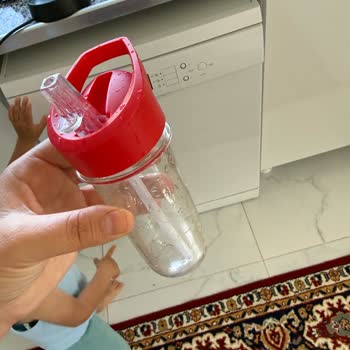 Lefties Çocuk Sulukları Düşük Sıcaklıkta Bulaşık Makinesinde Deforme Oldu